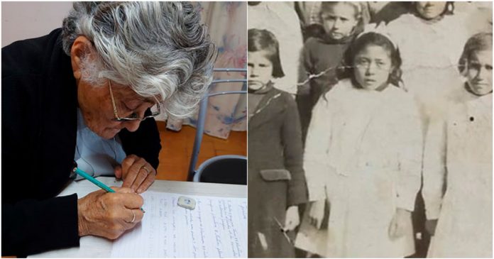 Mulher que abandonou a escola quando criança para trabalhar no campo termina a escola aos 89 anos