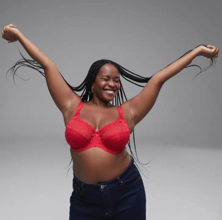 revistapazes.com - Marca de roupa é criticada por incluir mulheres plus-size e idosas em campanha especial
