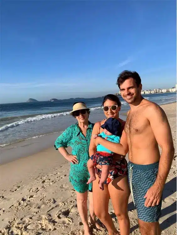 revistapazes.com - Após 2 tratamentos contra o câncer de mama, mulher engravida e dá à luz linda criança - confira o relato
