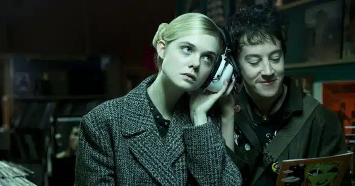 Filme com Elle Fanning, a eterna Princesa Aurora de Malévola, estreia em 1º lugar na Netflix