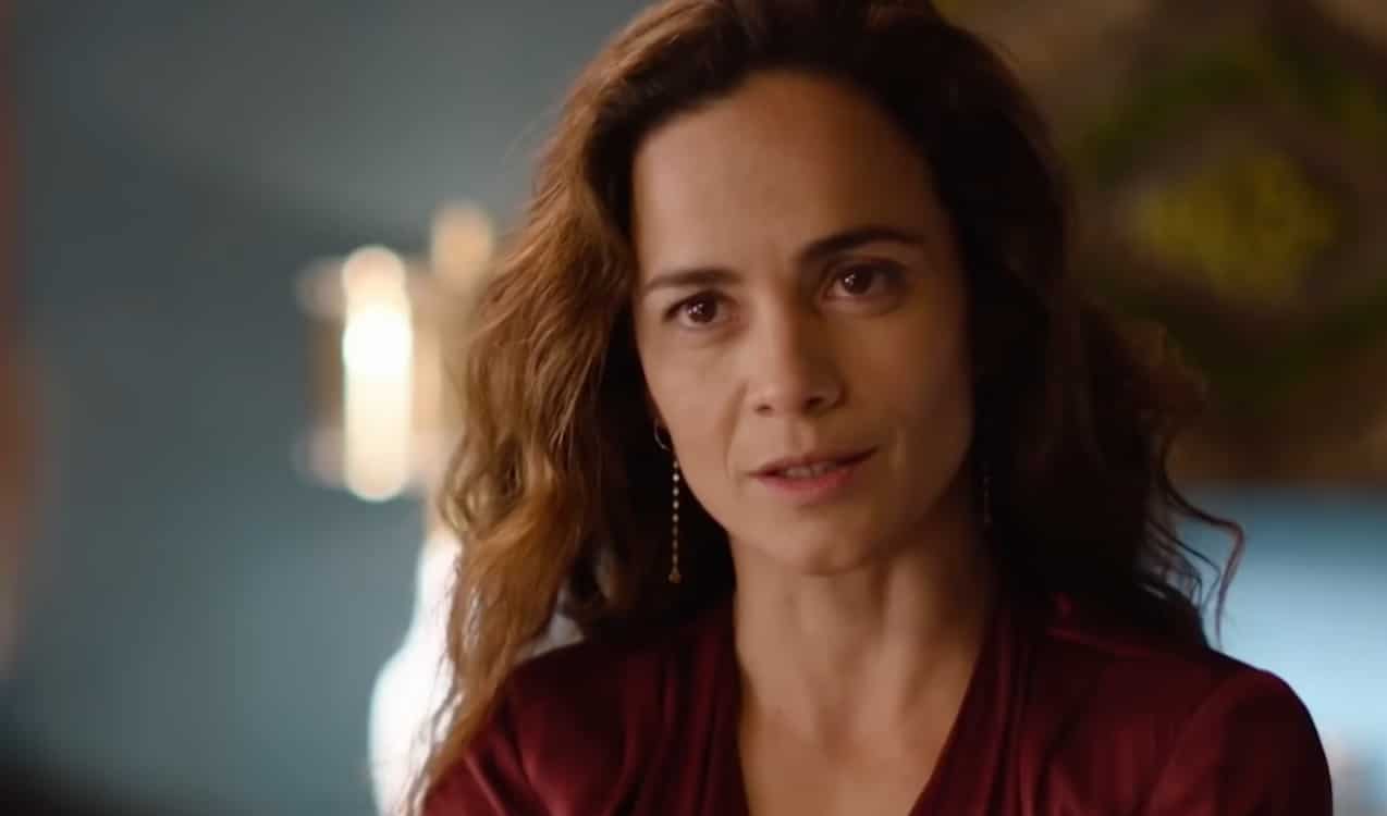 revistapazes.com - "Alice Braga está maravilhosa": Fãs estão dizendo que a melhor série que já viram é tão incrível que assistiram 2 vezes