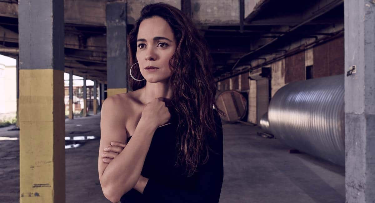 revistapazes.com - "Alice Braga está maravilhosa": Fãs estão dizendo que a melhor série que já viram é tão incrível que assistiram 2 vezes