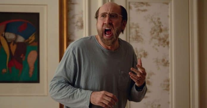 Um homem comum começa a aparecer nos sonhos de pessoas que ele nem conhece neste filme genial com Nicolas Cage