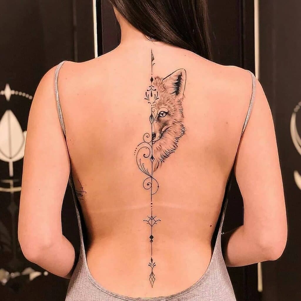 revistapazes.com - 15 delicadas e belíssimas tatuagens femininas que vão te inspirar a fazer uma em 2025