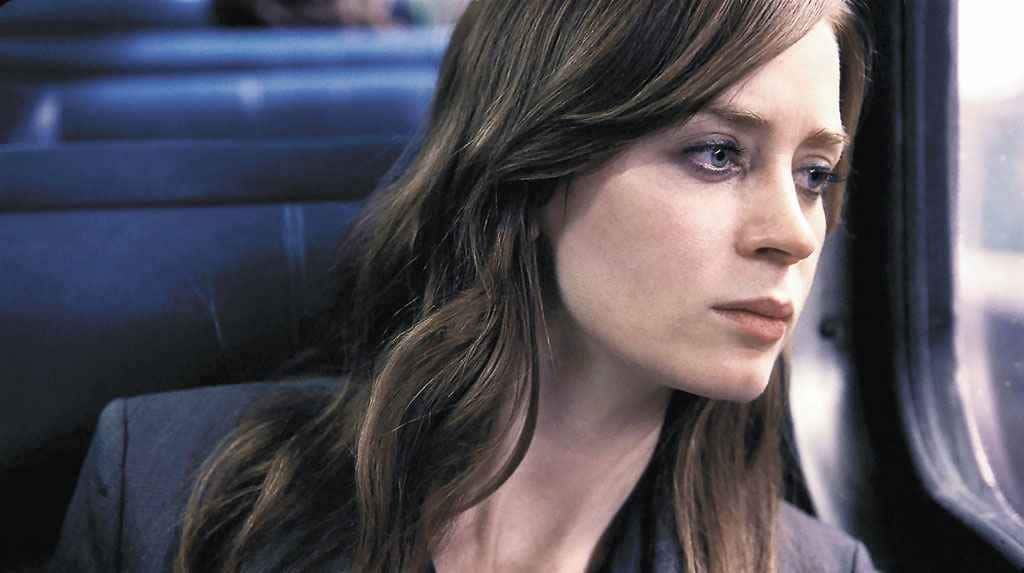 revistapazes.com - Agora no streaming: Best-seller de 22 milhões de cópias virou um suspense incrível com Emily Blunt e vai te fazer duvidar de tudo